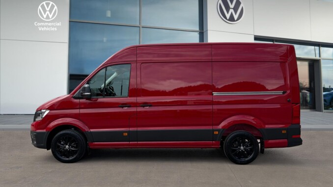 Volkswagen Crafter Cr35 Mwb Diesel Fwd 2.0 TDI 140PS Commerce Plus High Roof Van - Image 12
